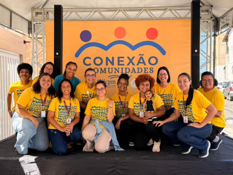 “Conexão Comunidades” leva cidadania e cultura à Farolândia