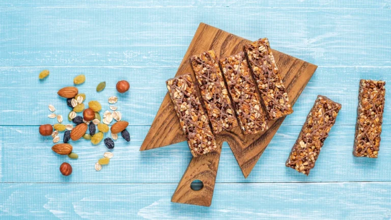 Linea Alimentos lança marca de snacks proteicos