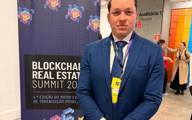 Advogado sergipano acompanha debate sobre blockchain e futuro do mercado imobiliário em evento nacional