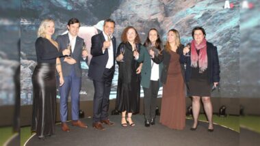 Em evento sensorial, trade turístico conhece novo posicionamento de marca de Aruba; fotos
