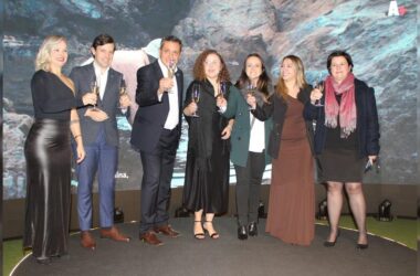 Em evento sensorial, trade turístico conhece novo posicionamento de marca de Aruba; fotos