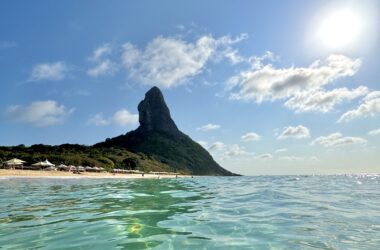 A era do quiet luxury tem cenário brasileiro: Fernando de Noronha