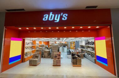 Aby’s Calçados reinaugura loja no Shopping Jardins