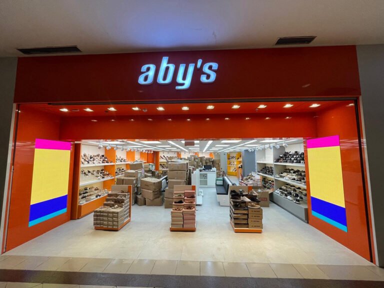 Aby’s Calçados reinaugura loja no Shopping Jardins