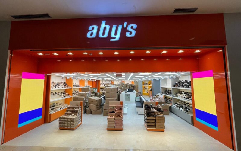 Aby’s Calçados reinaugura loja no Shopping Jardins