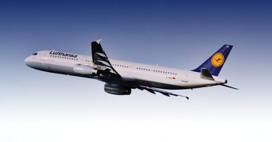 Aviões da Lufthansa, Swiss, ITA e mais 6 companhias terão internet grátis de alta velocidade
