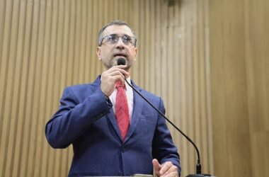 Lúcio Flávio aponta aumento de concessões de espaços públicos em anos eleitorais: “Tem alguma coisa muito errada”