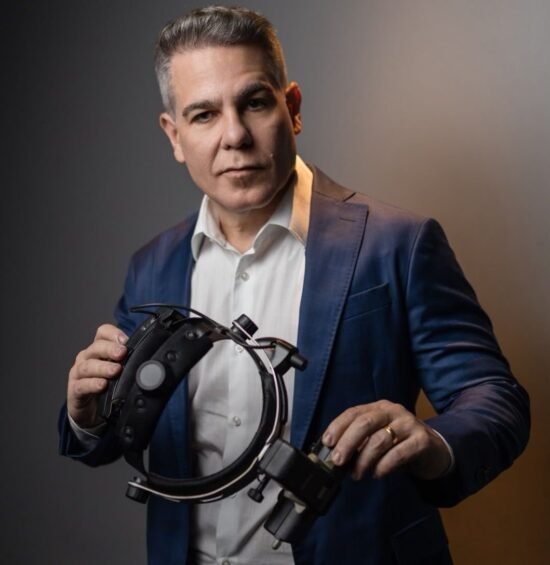 Implante de retina abre nova perspectiva para recuperar parte da visão perdida pela degeneração macular