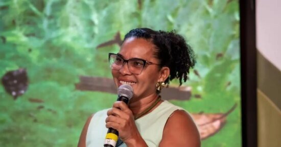 A mulher que fez da vitória-régia um negócio na Amazônia