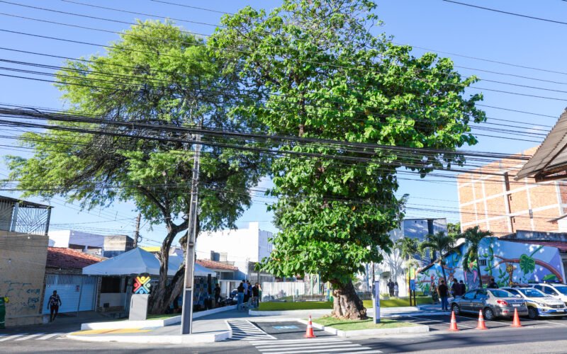 Prefeitura de Aracaju inaugura revitalização do Largo Professor Alcebíades Melo no conjunto Castelo Branco