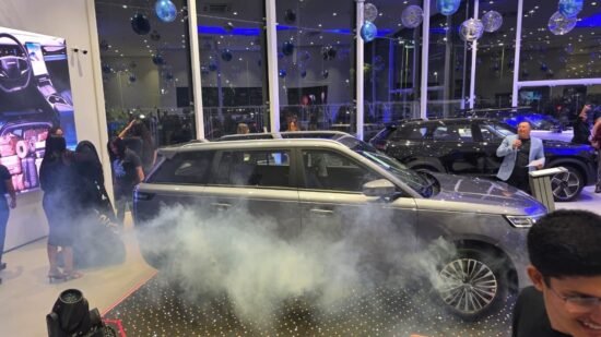 Com preço especial de R$ 159.990, Jaecoo 5 supera meta com mais de 10 unidades vendidas na estreia da Kazza Motors, em Salvador