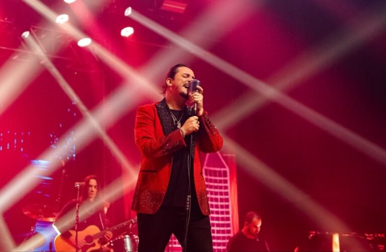 Ingressos para show de Dino Fonseca em Aracaju já estão à venda